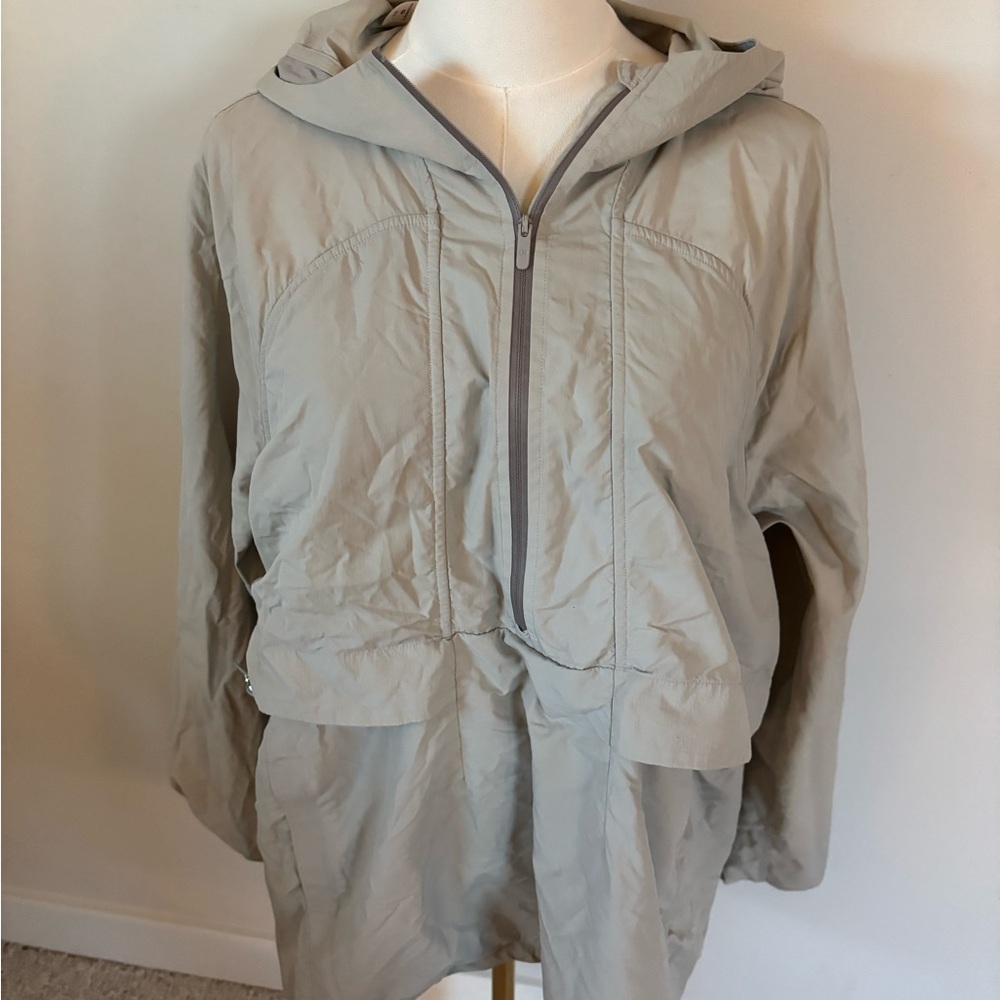 Lululemon Athletica Grey Windbreaker Jacket